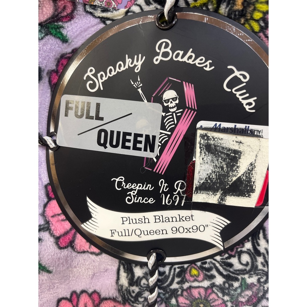 Spooky Babes Club Sugar Skull Plush Blanket Lavender Full Queen 90x90 Halloween - Picture 2 of 3